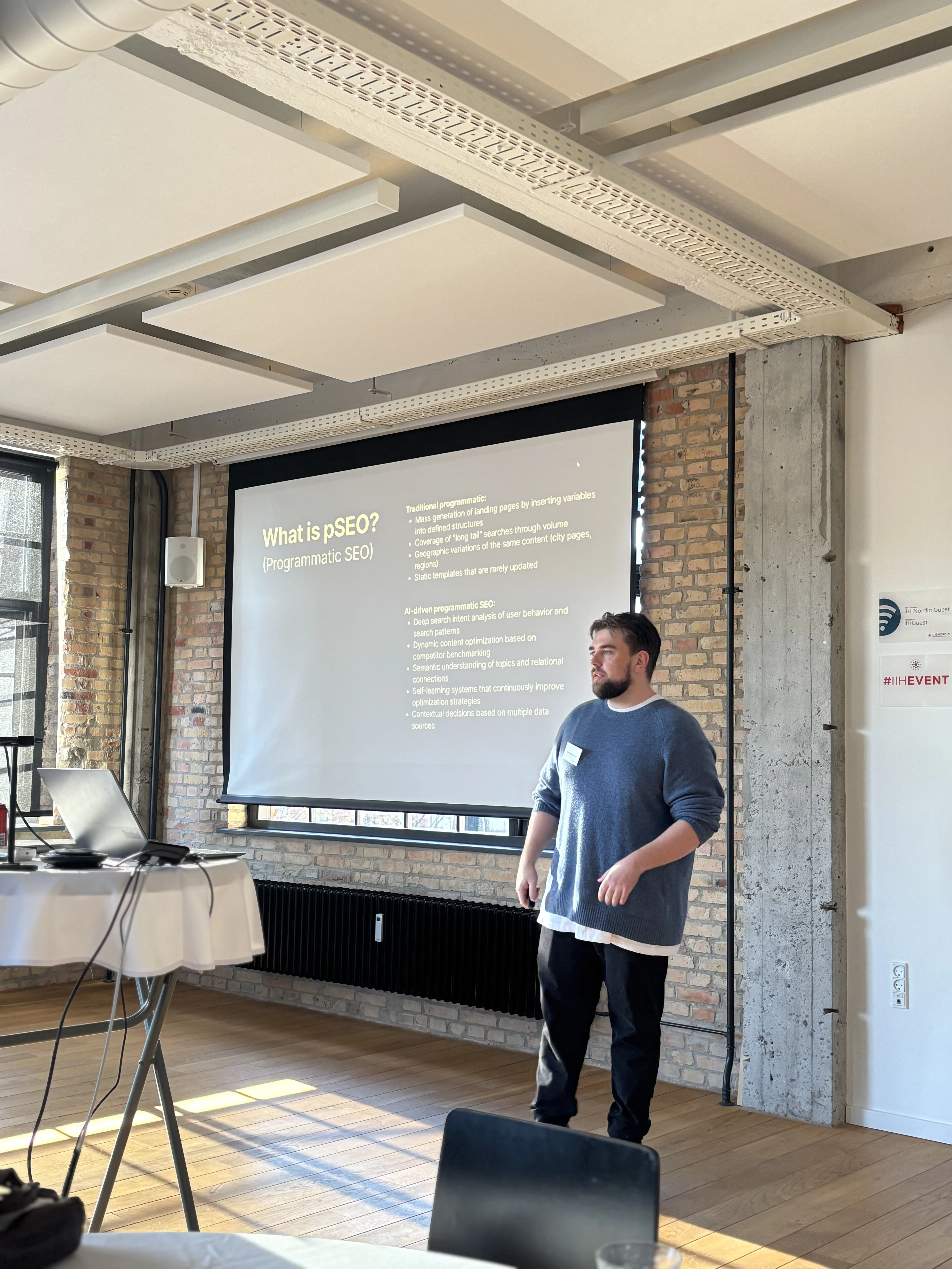 Matti Ljungberg presenting about Programmatic SEO at Copenhagen SEO Meetup